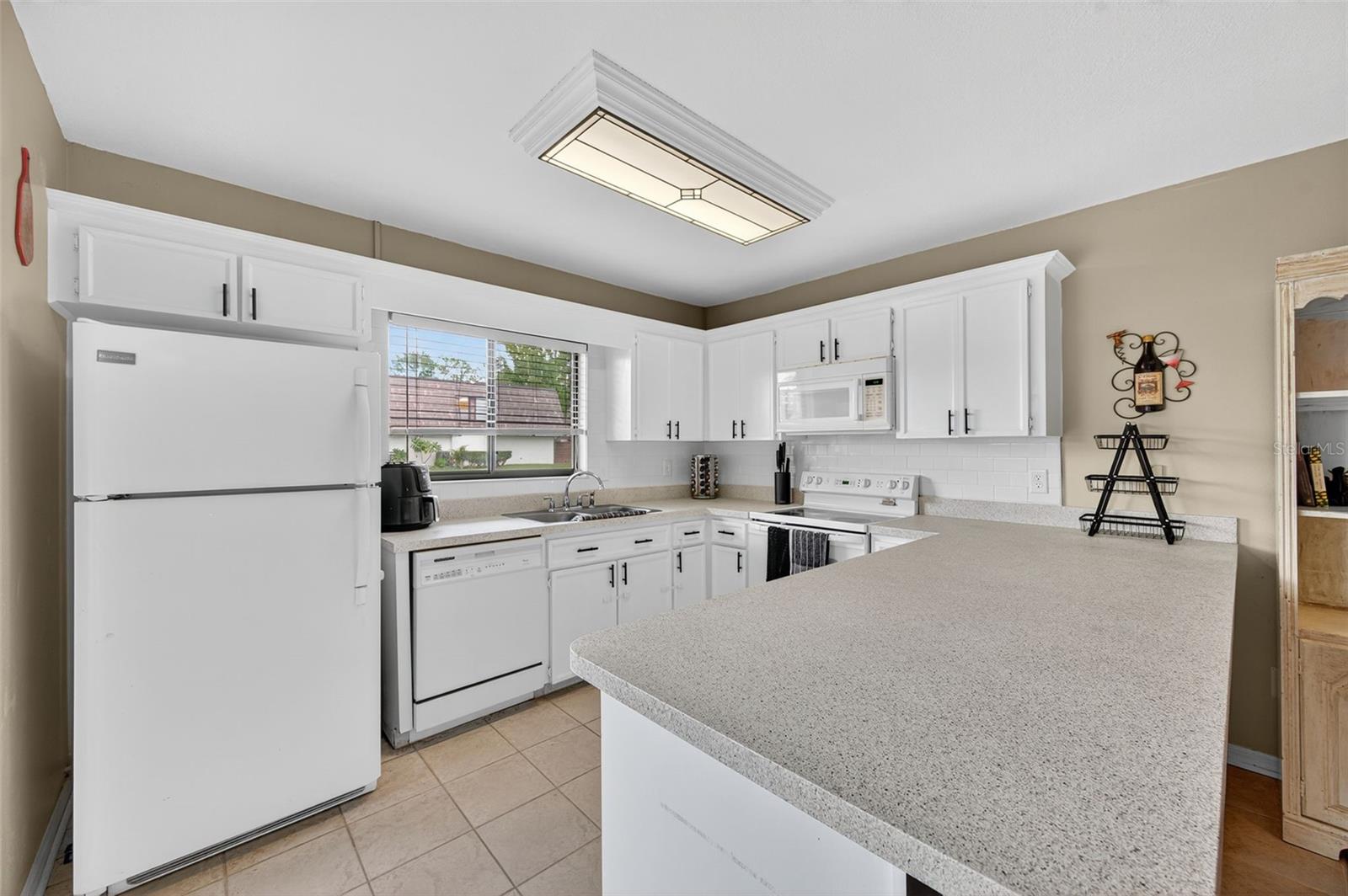Image 15 of 61 For 15229 Pond Woods Drive