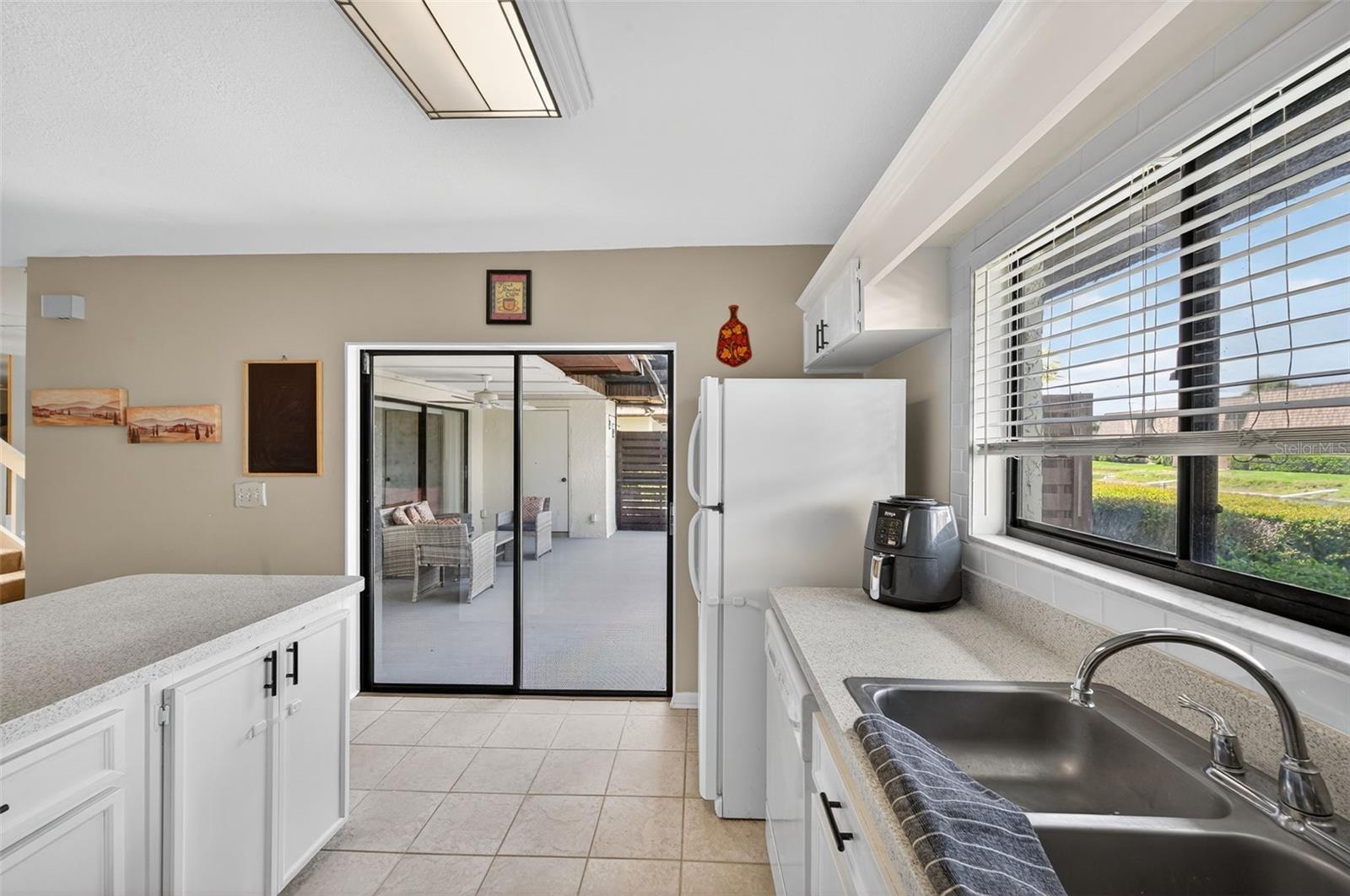 Image 16 of 61 For 15229 Pond Woods Drive