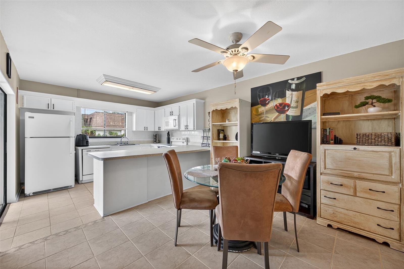 Image 19 of 61 For 15229 Pond Woods Drive