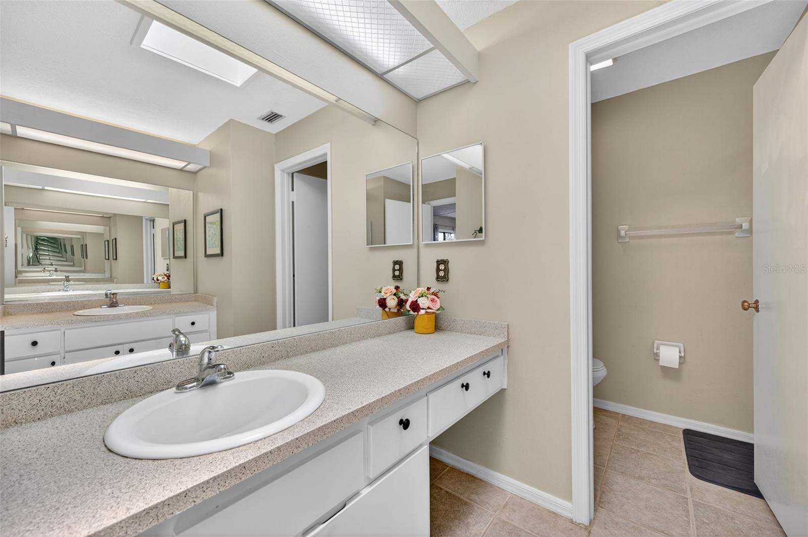 Image 34 of 61 For 15229 Pond Woods Drive