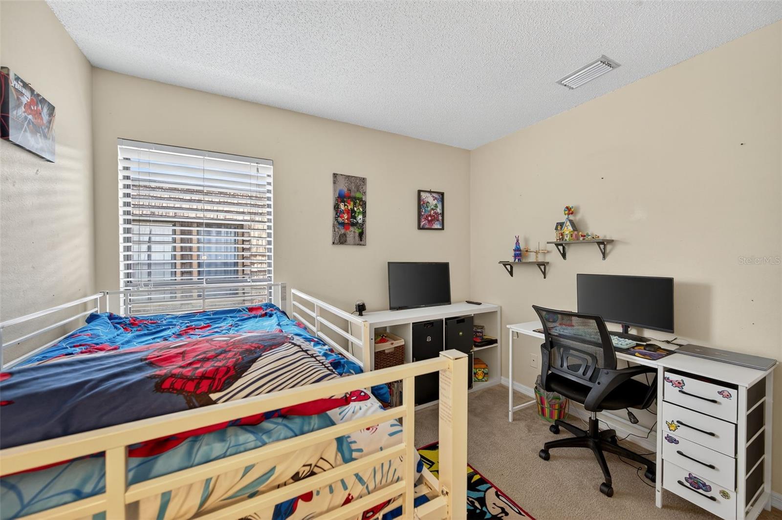 Image 48 of 61 For 15229 Pond Woods Drive
