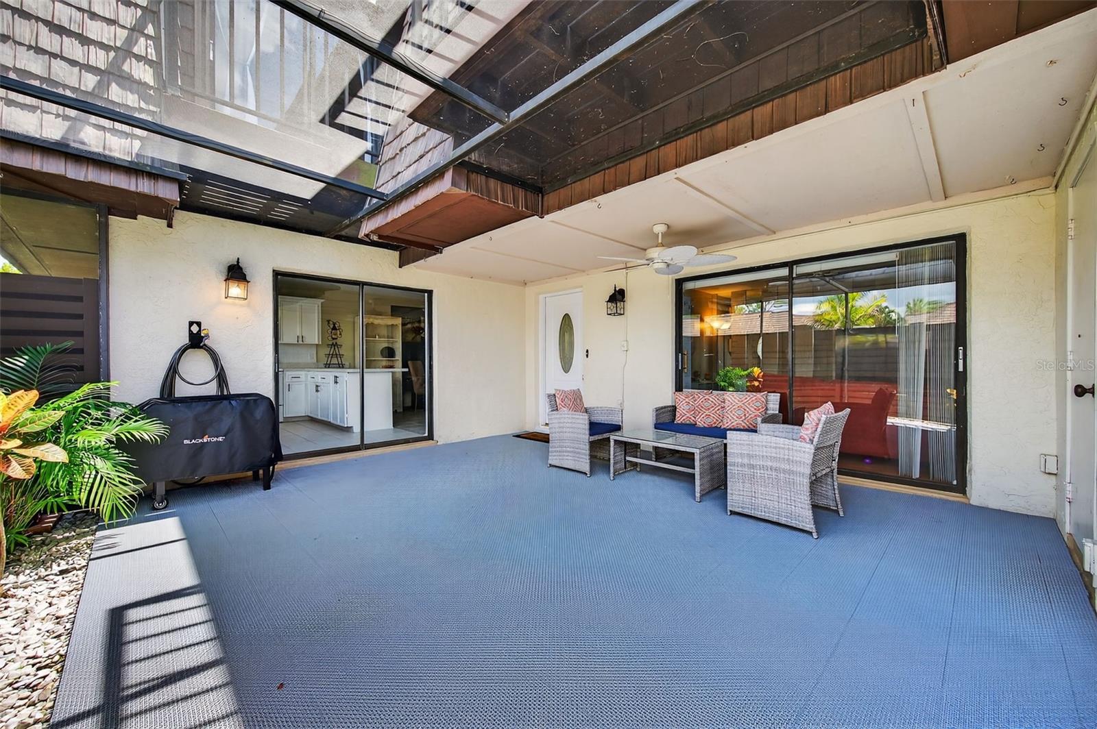 Image 6 of 61 For 15229 Pond Woods Drive