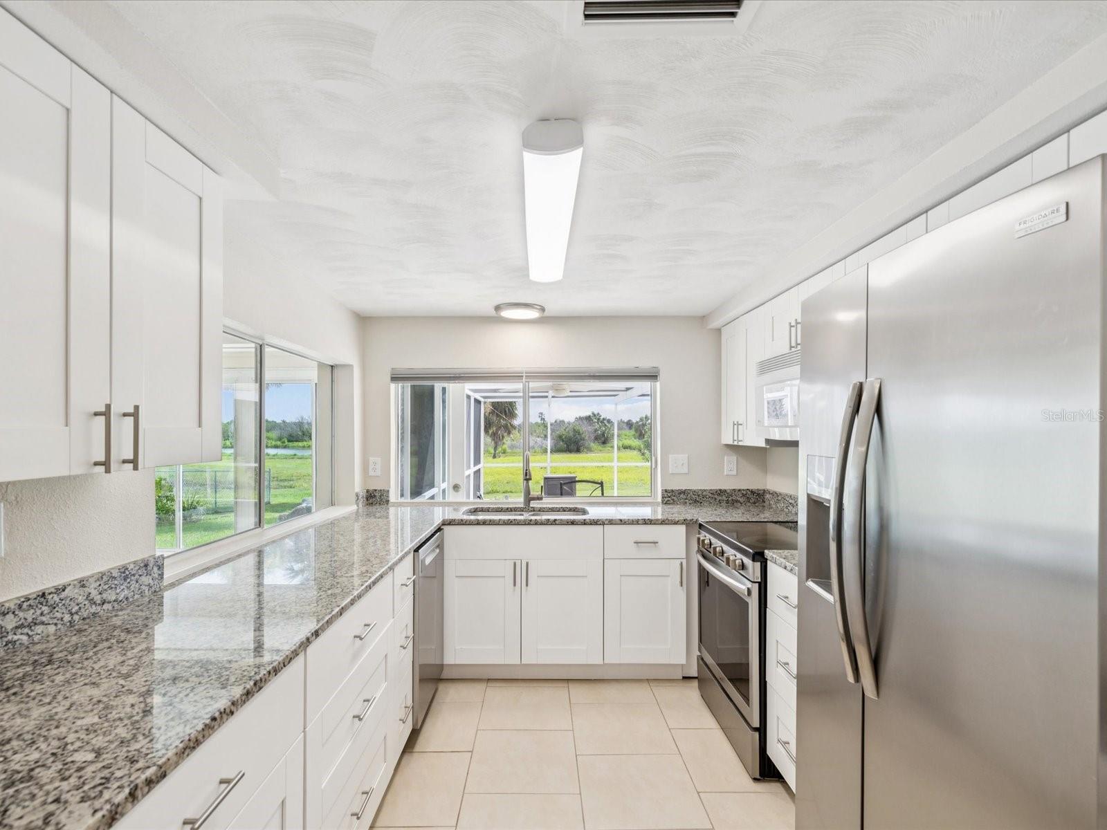 Listing photo id 8 for 3855 Topsail Trail
