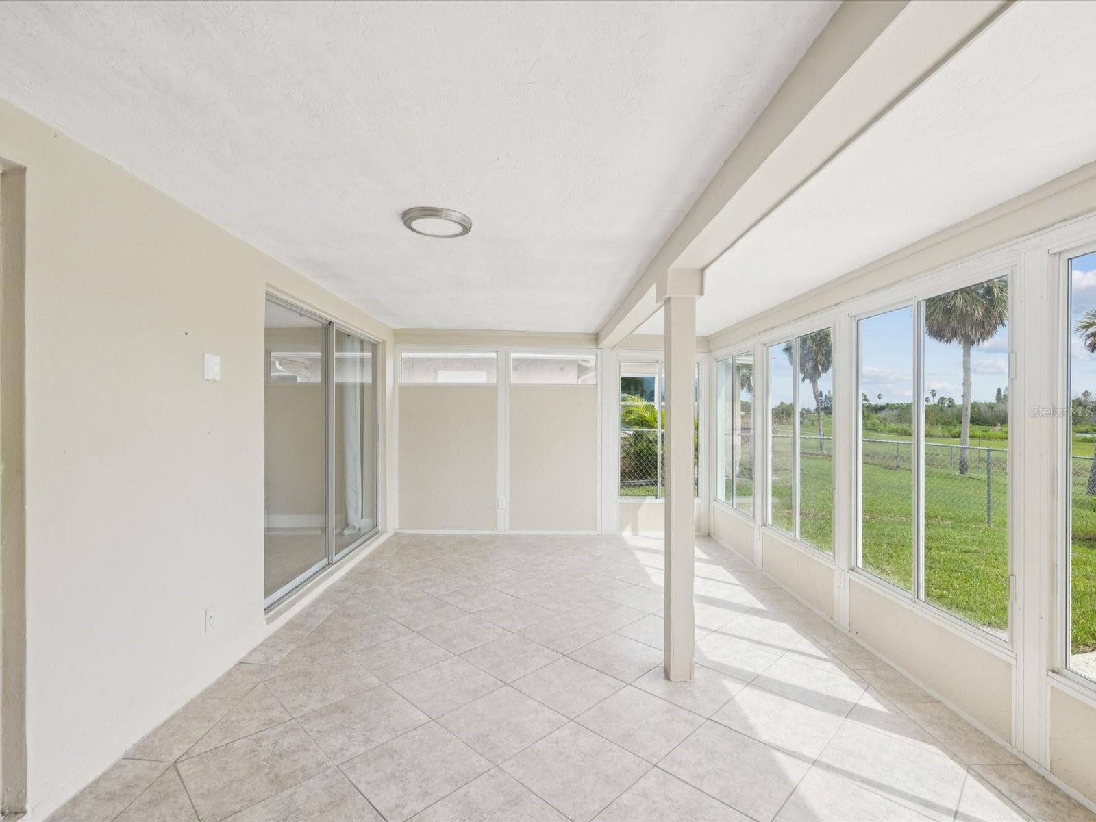 Listing photo id 18 for 3855 Topsail Trail