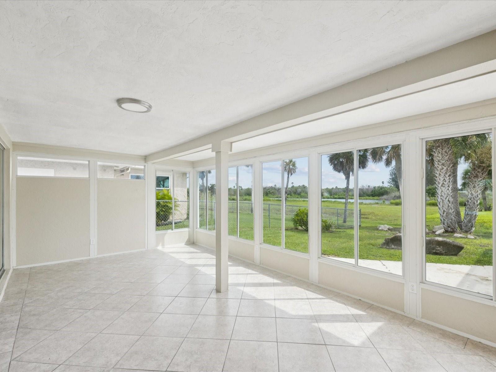 Listing photo id 19 for 3855 Topsail Trail