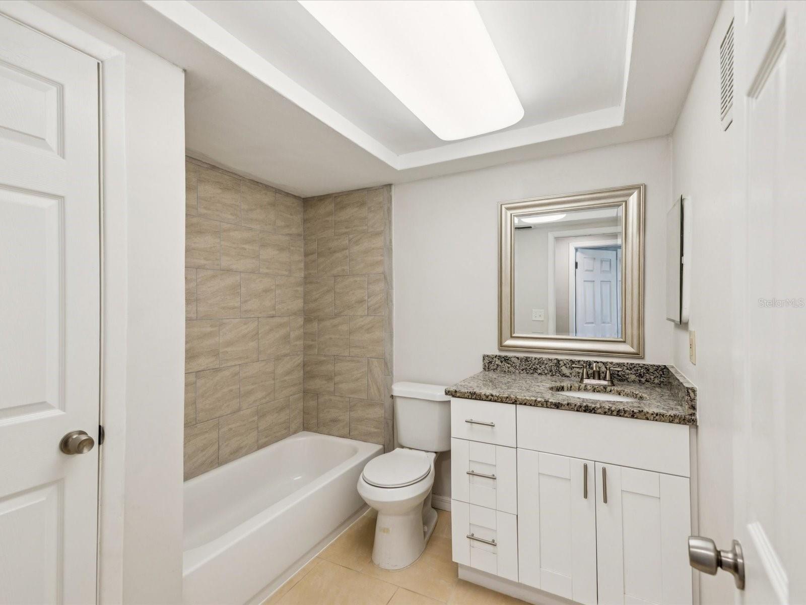 Listing photo id 27 for 3855 Topsail Trail