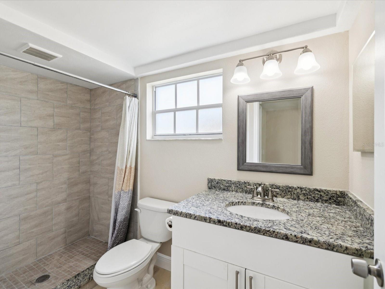 Listing photo id 4 for 3855 Topsail Trail