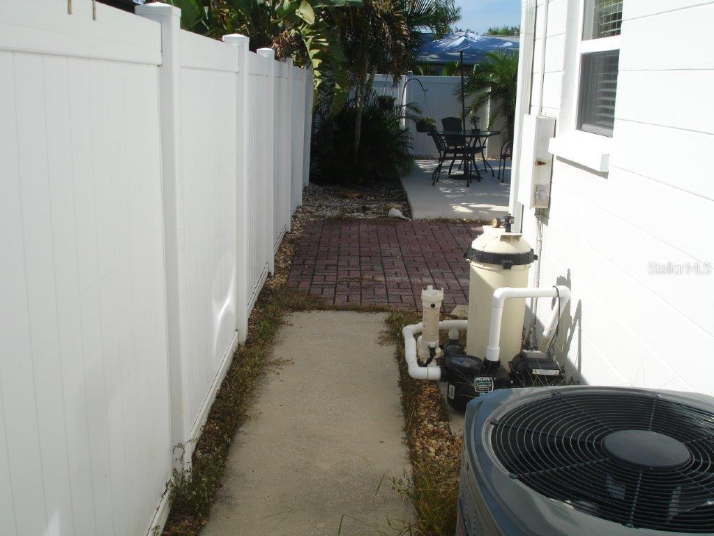 Image 23 of 26 For 5635 20th Avenue N