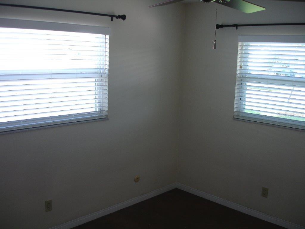 Image 9 of 26 For 5635 20th Avenue N