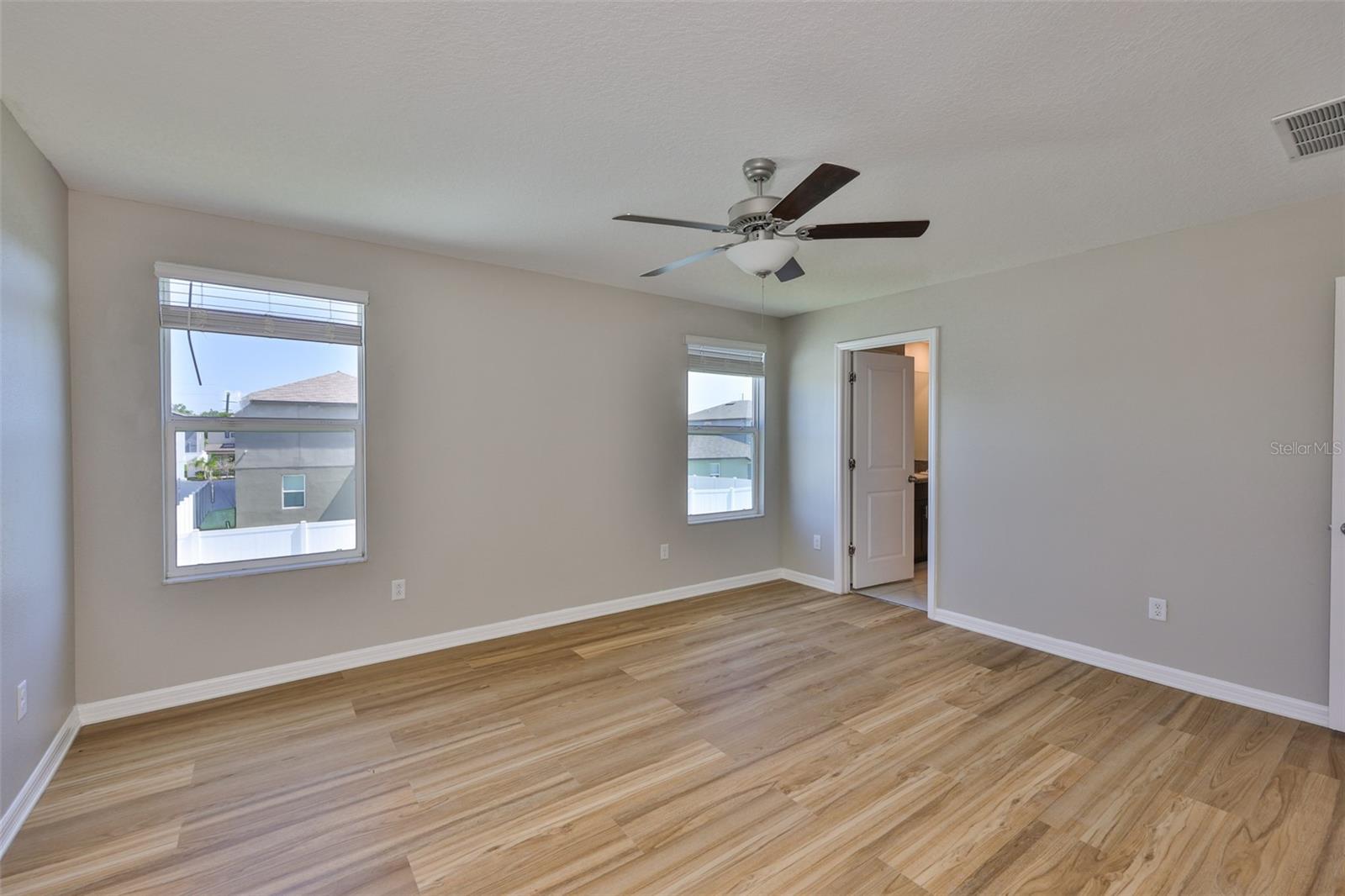 Image 16 of 33 For 10350 Poseidon Way