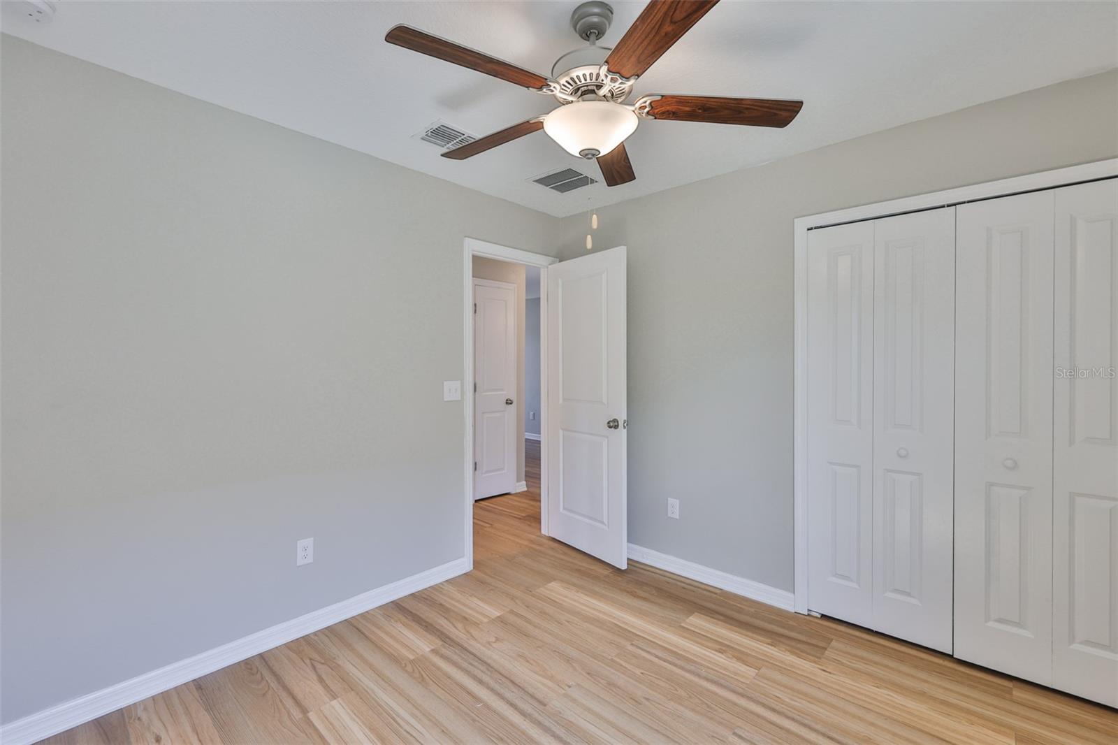 Image 26 of 33 For 10350 Poseidon Way