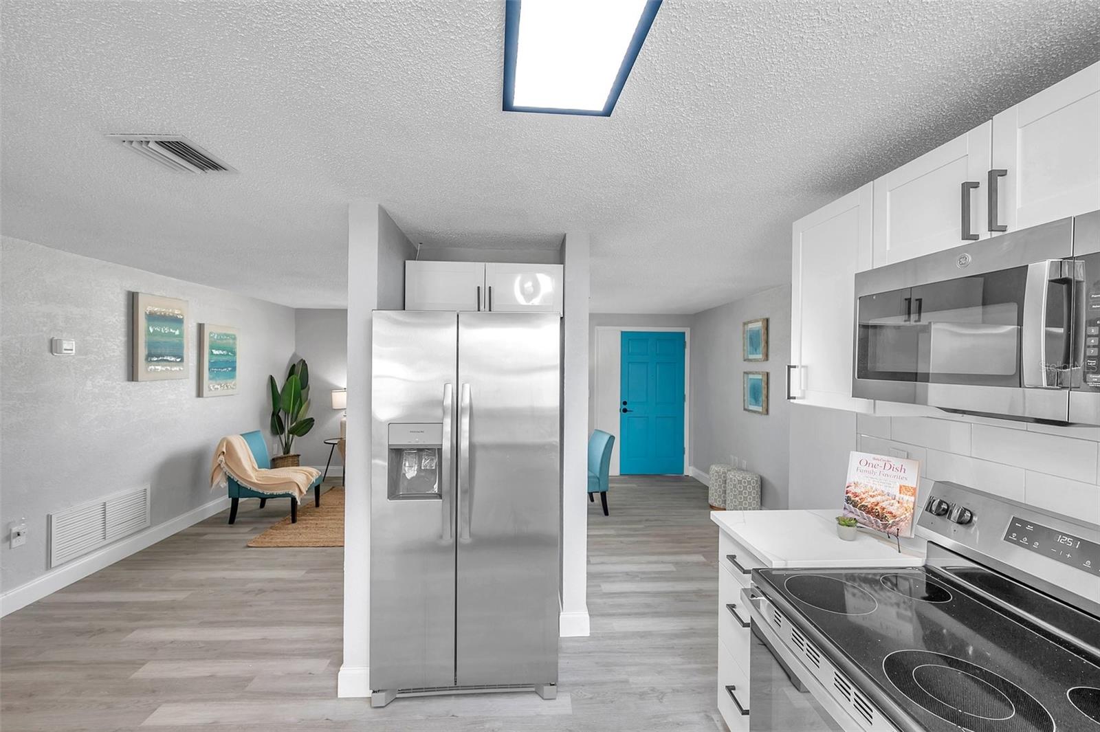 Image 19 of 55 For 7104 Castanea Drive