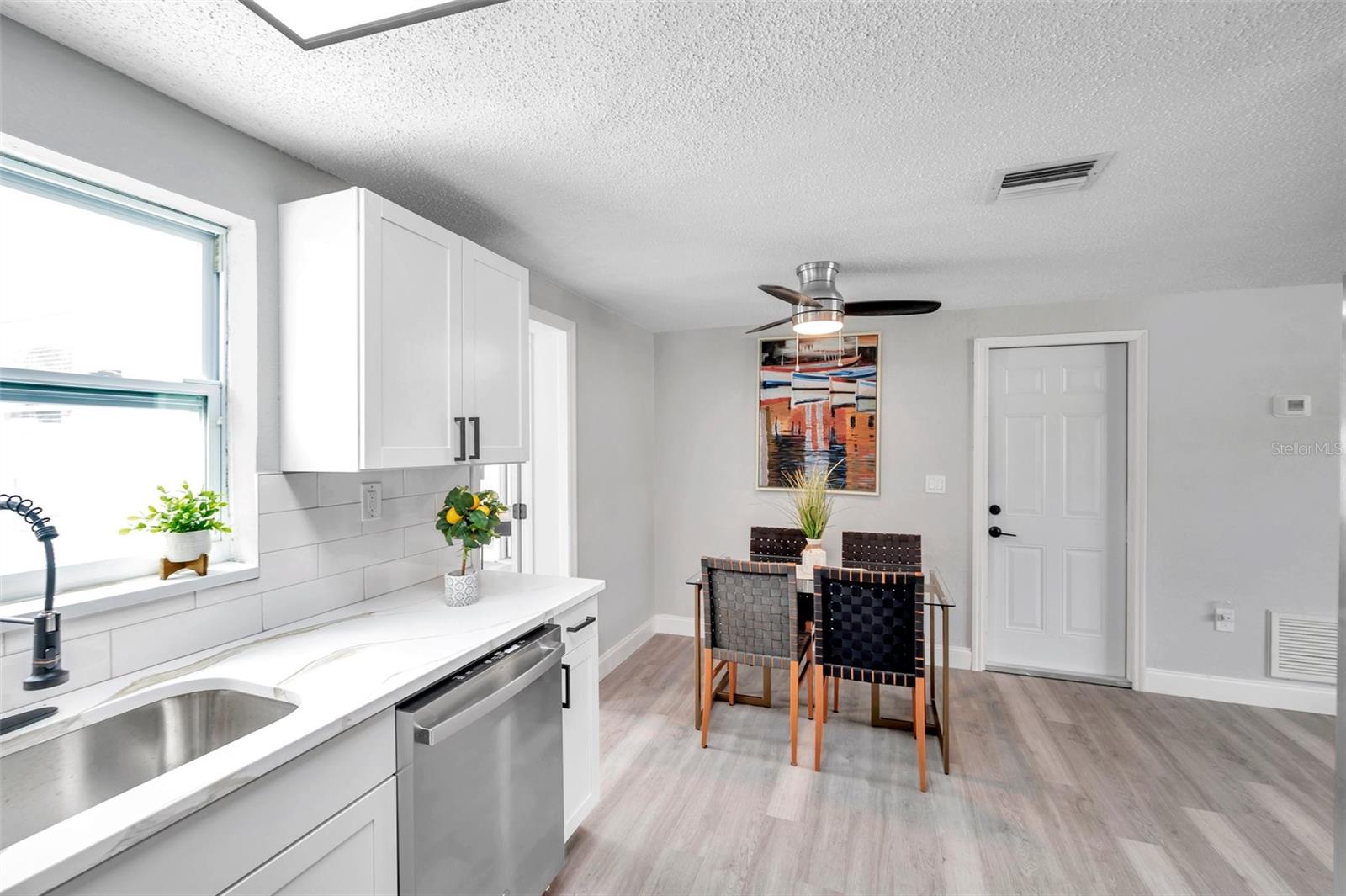 Image 21 of 55 For 7104 Castanea Drive