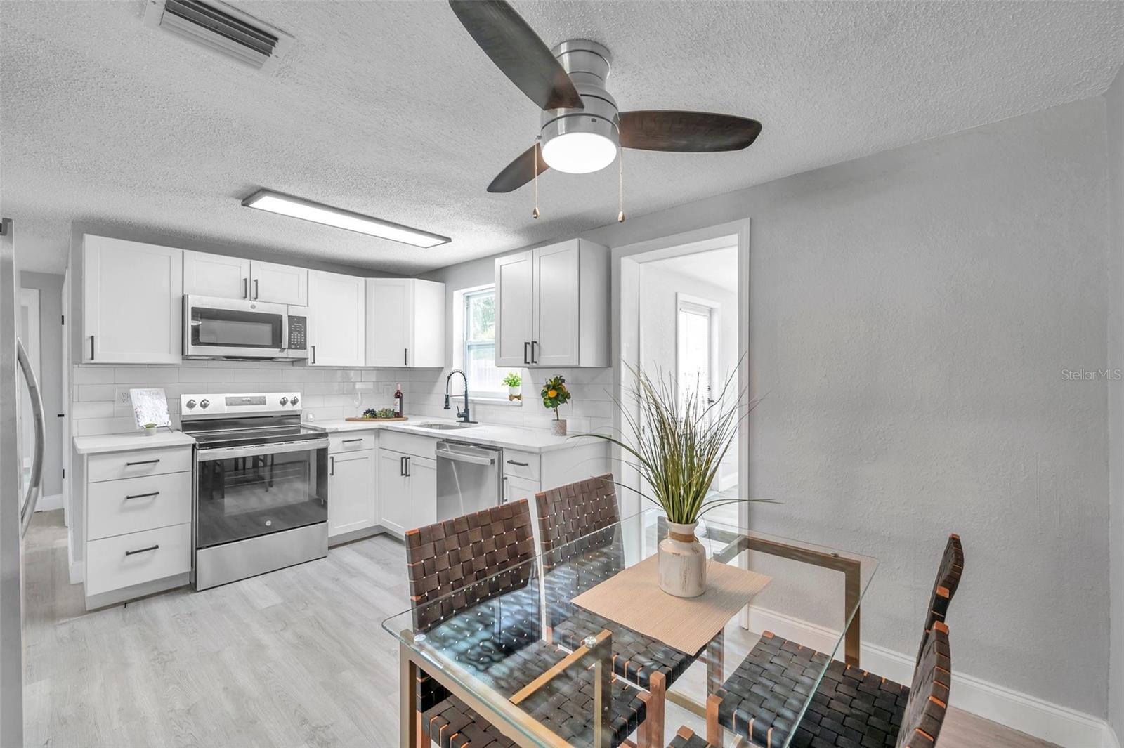 Image 24 of 55 For 7104 Castanea Drive