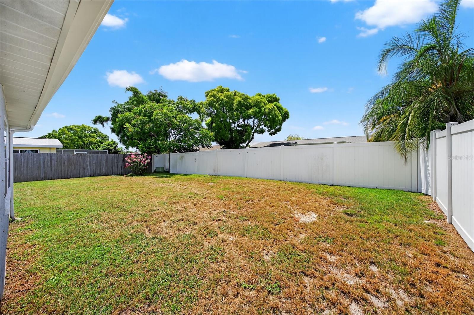 Image 44 of 55 For 7104 Castanea Drive