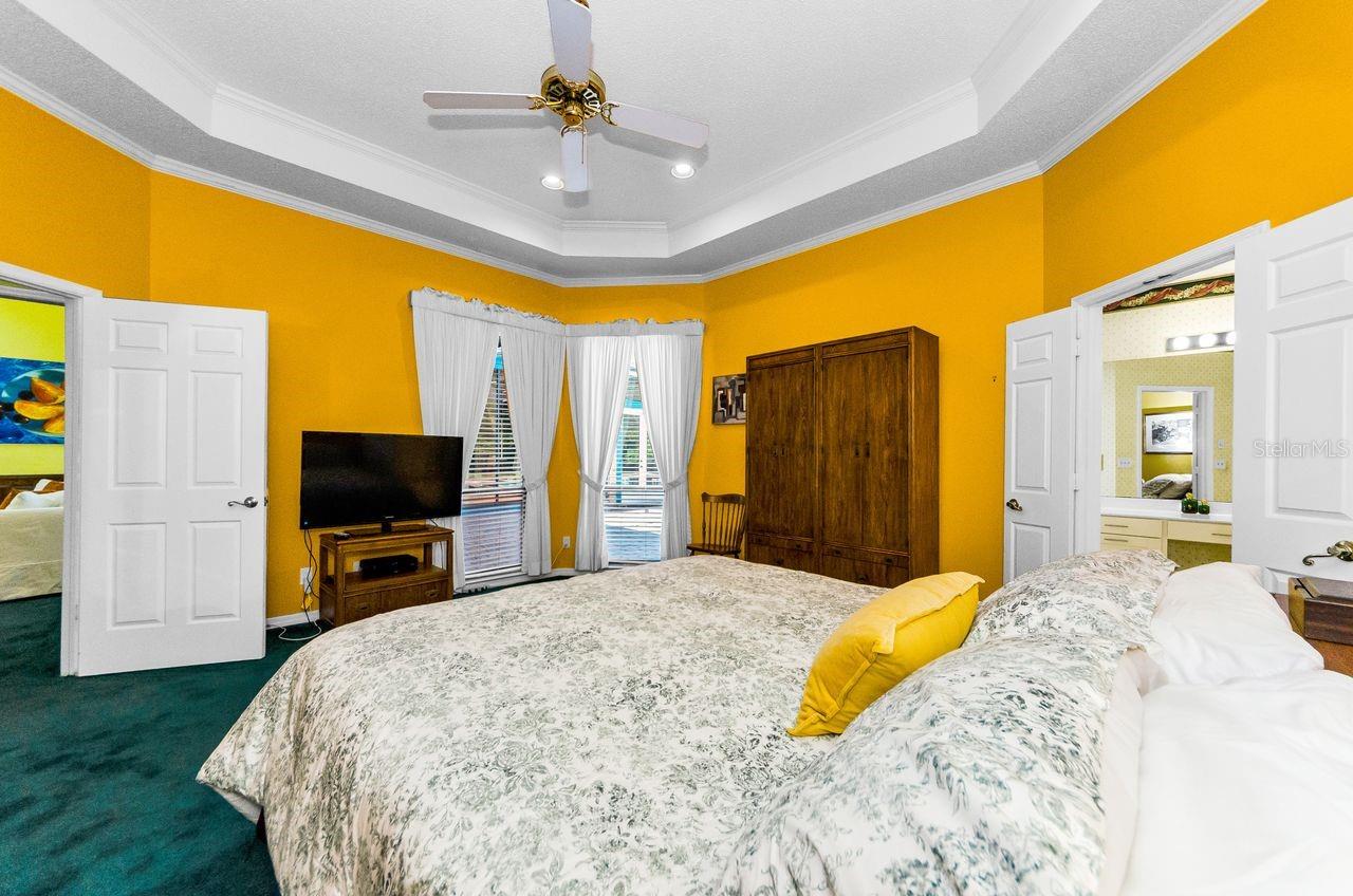 Image 24 of 59 For 10480 Longwood Drive