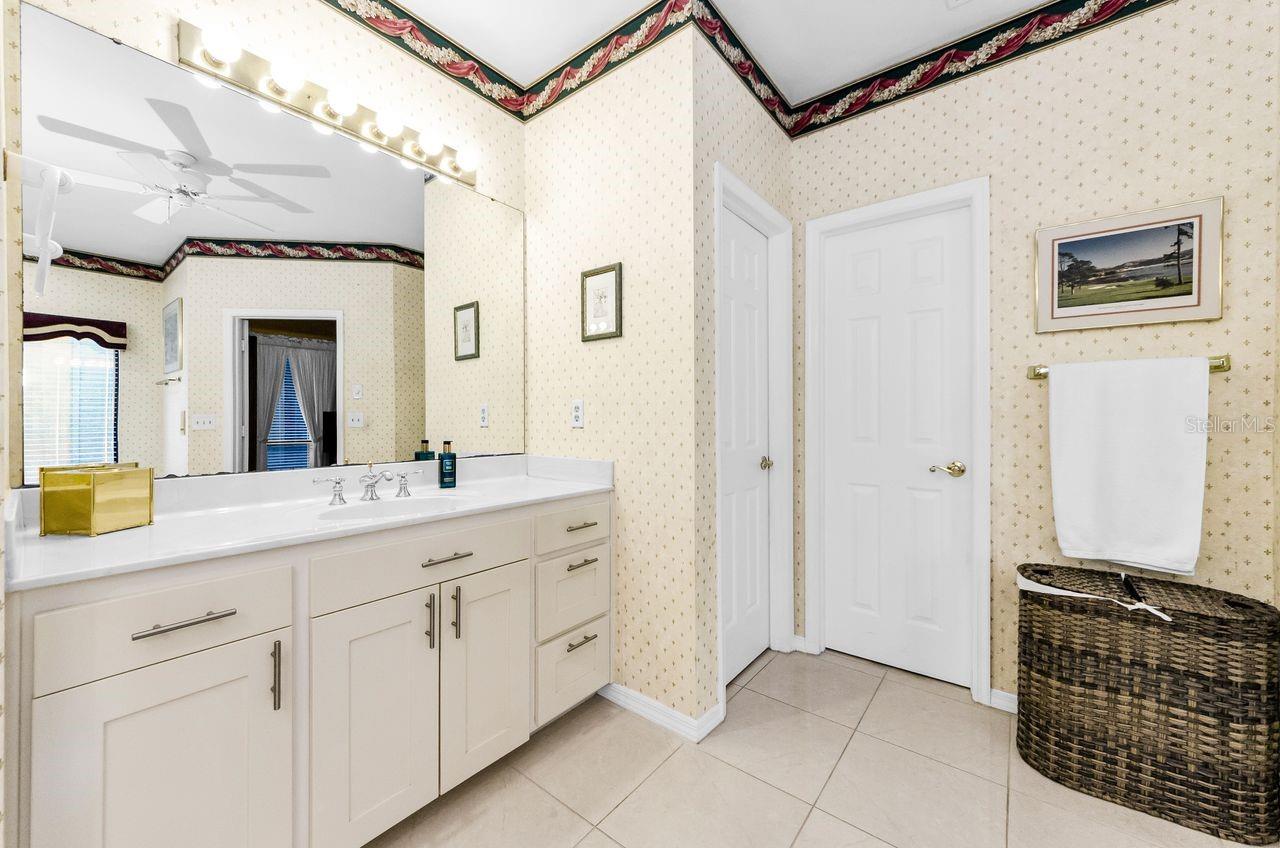 Image 28 of 59 For 10480 Longwood Drive