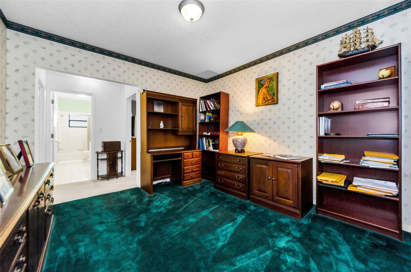 Image 30 of 59 For 10480 Longwood Drive