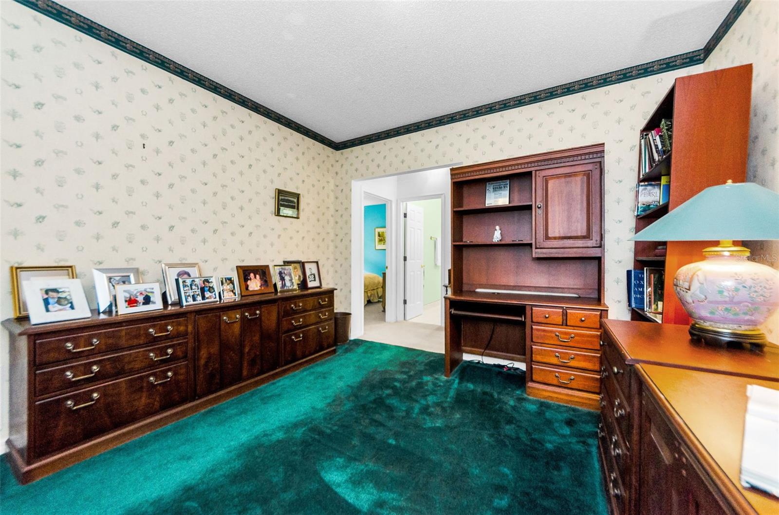 Image 32 of 59 For 10480 Longwood Drive