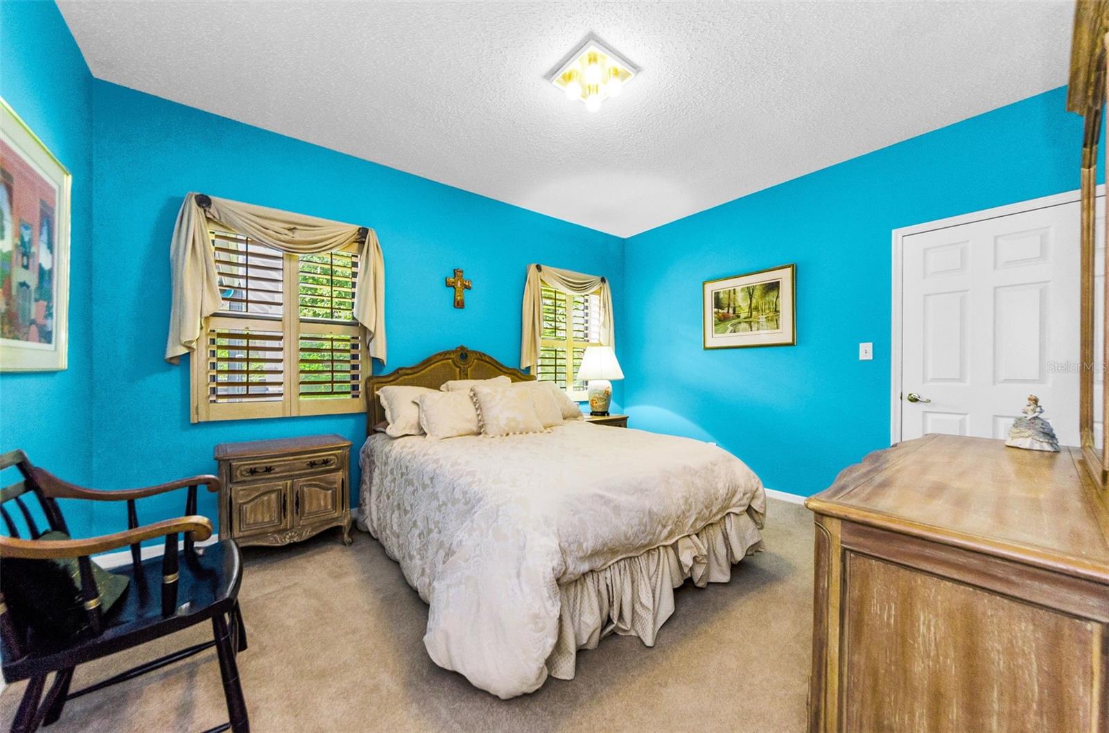 Image 33 of 59 For 10480 Longwood Drive