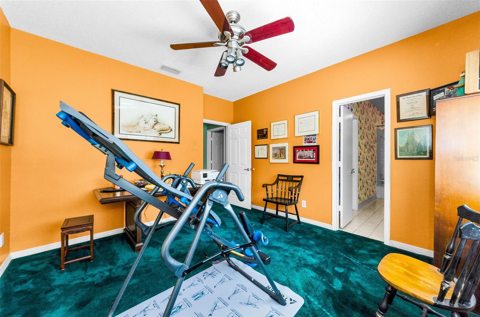 Image 36 of 59 For 10480 Longwood Drive