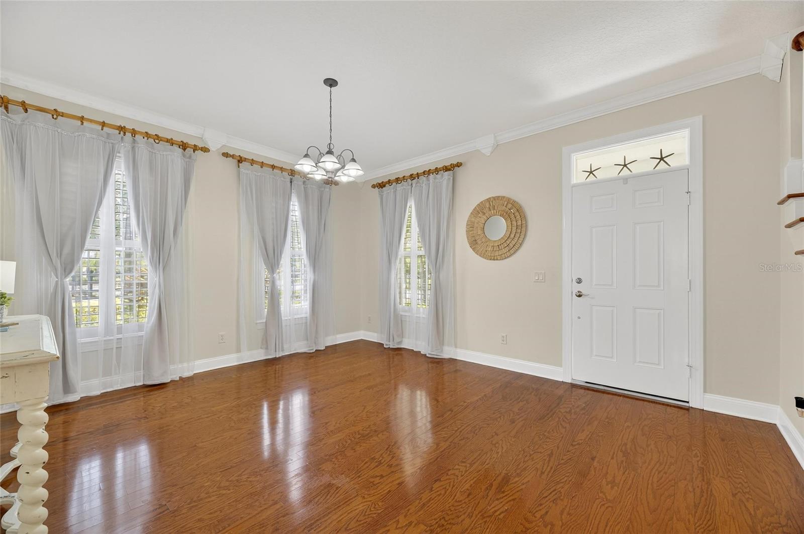 Image 10 of 90 For 123 Aberdeen Pond Drive