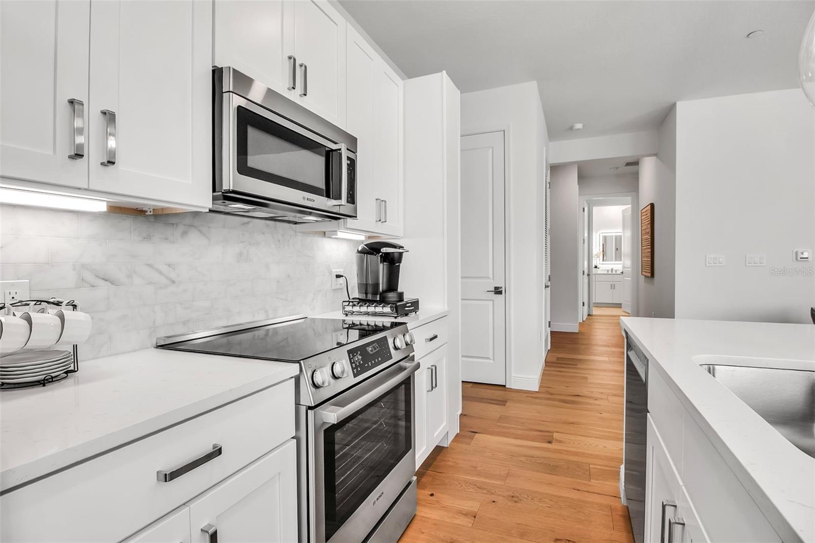 Image 11 of 57 For 600 3rd Avenue S 210