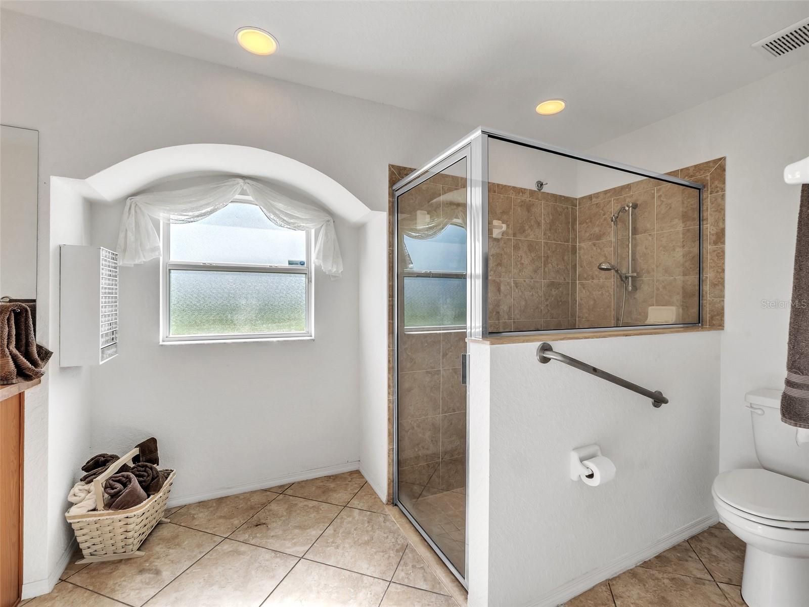 Image 16 of 28 For 1716 Pebble Beach Street