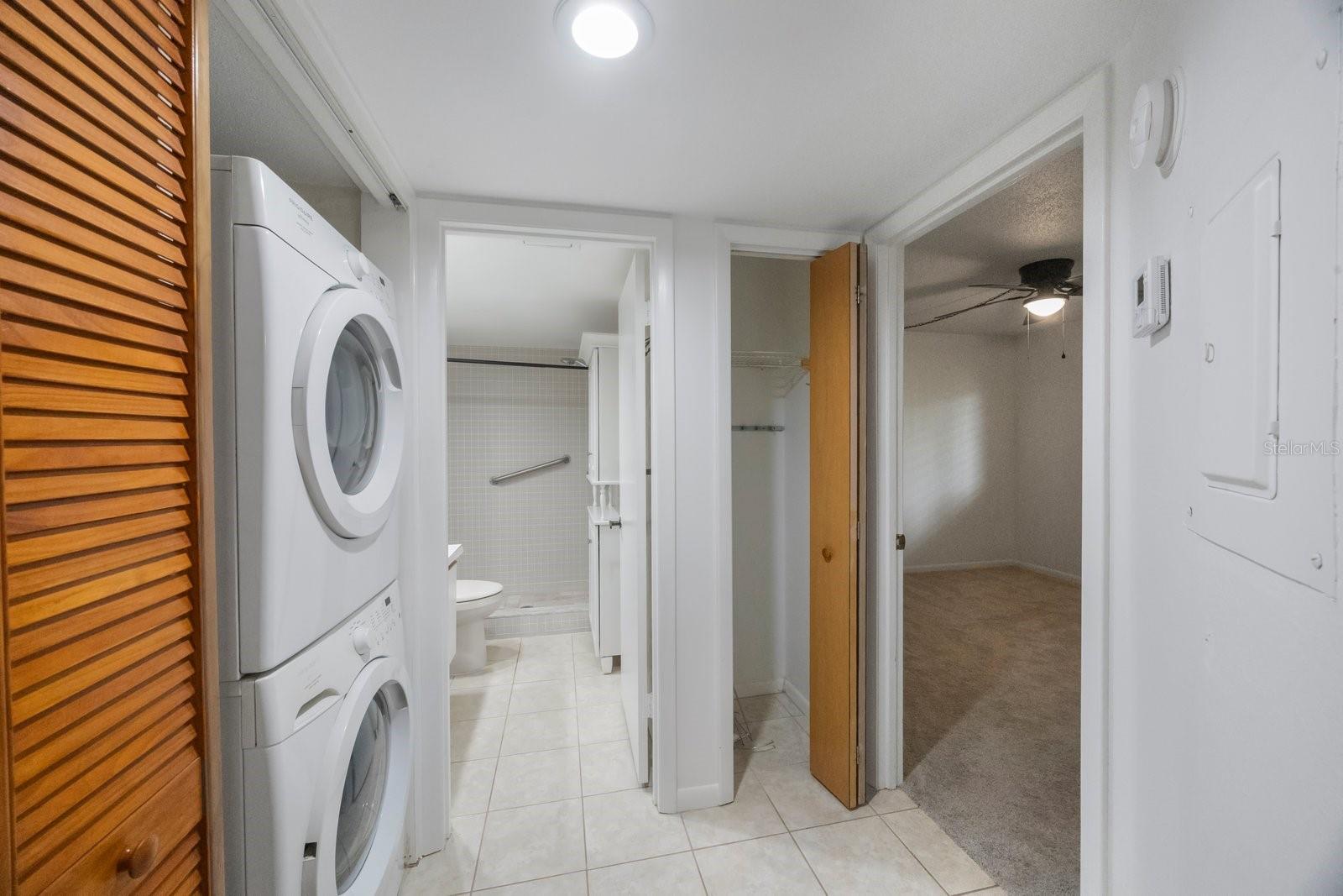 Image 15 of 48 For 3078 Eastland Boulevard 304