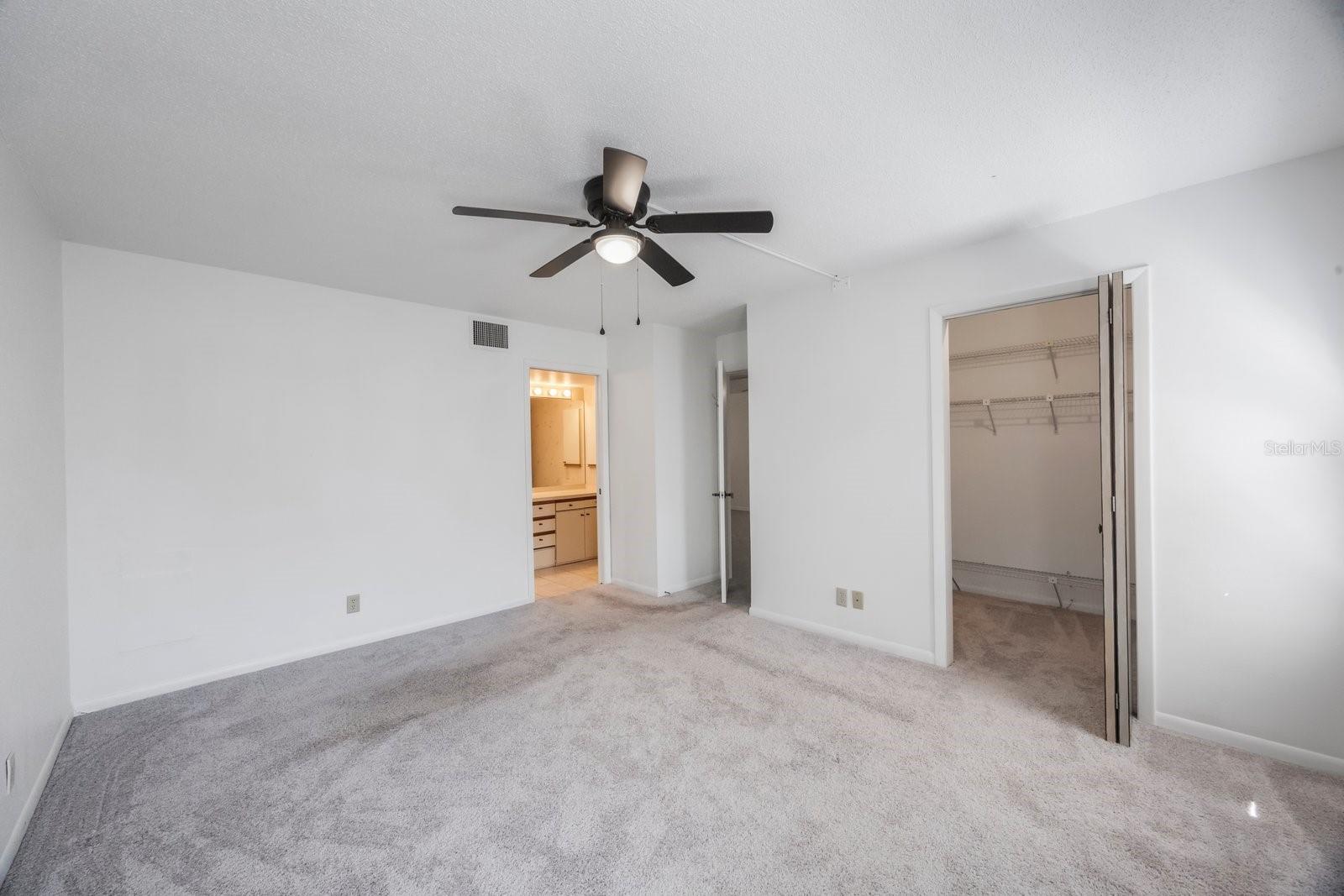 Image 24 of 48 For 3078 Eastland Boulevard 304