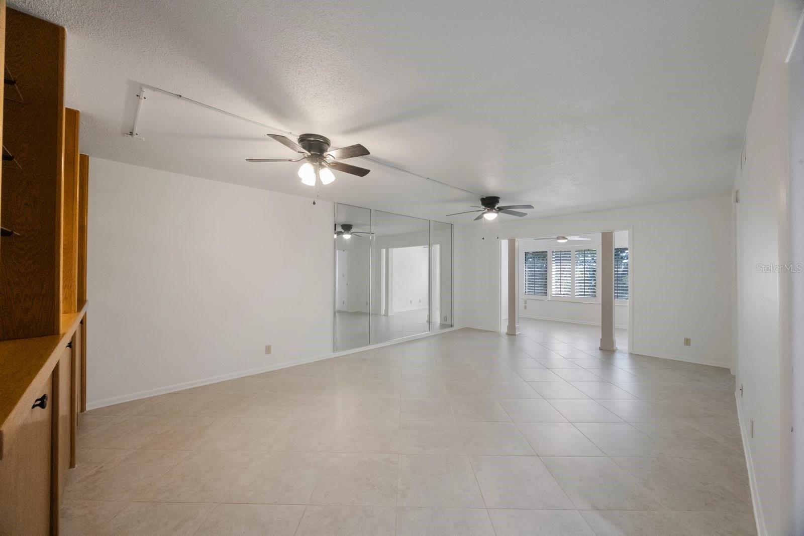 Image 9 of 48 For 3078 Eastland Boulevard 304