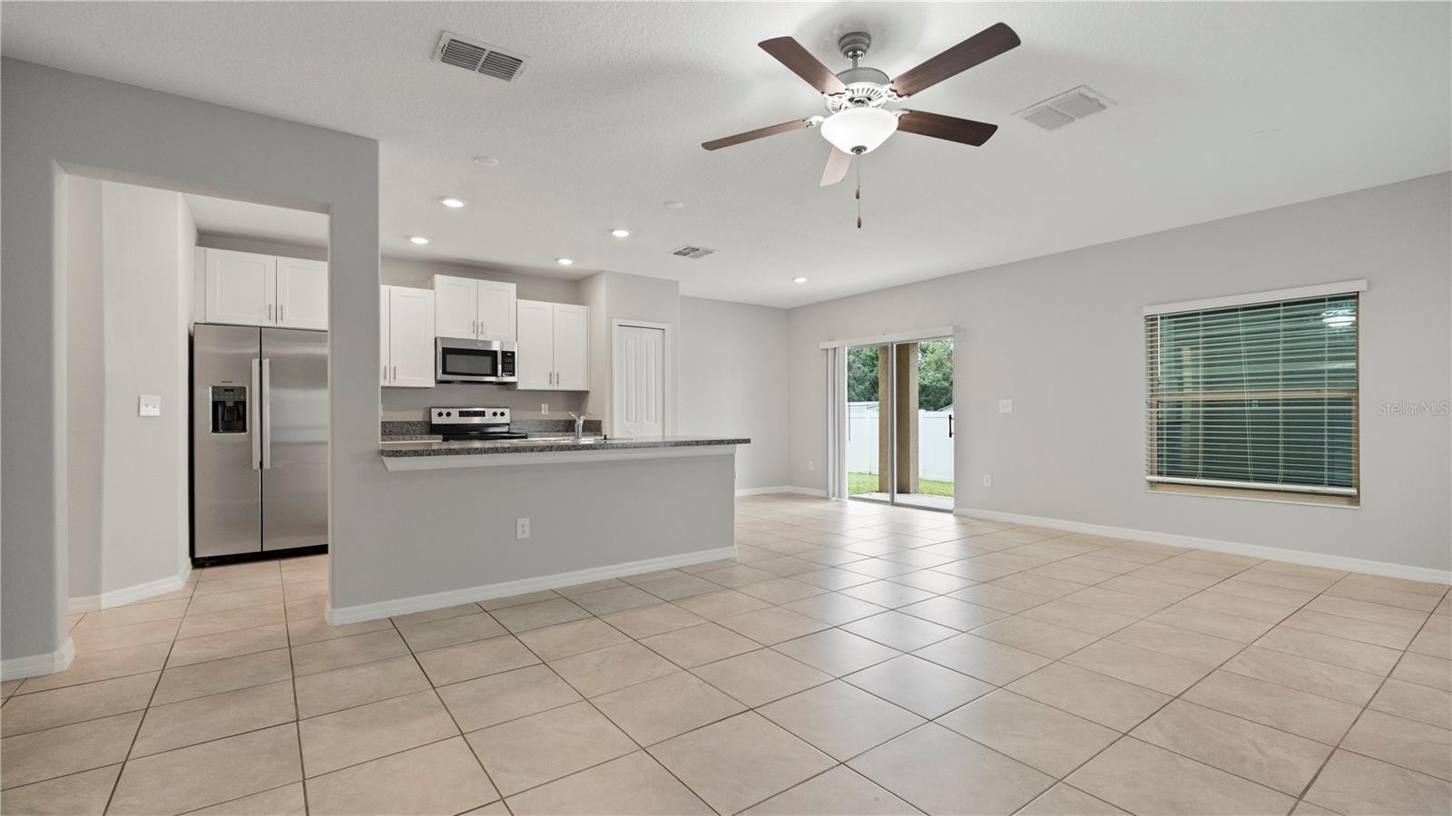 Image 10 of 47 For 7231 Spring Snowflake Avenue