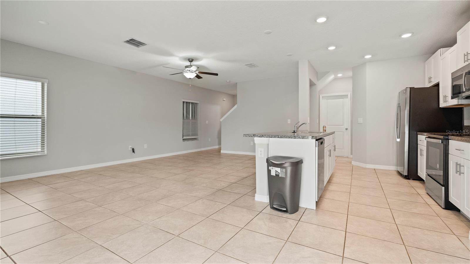 Image 11 of 47 For 7231 Spring Snowflake Avenue