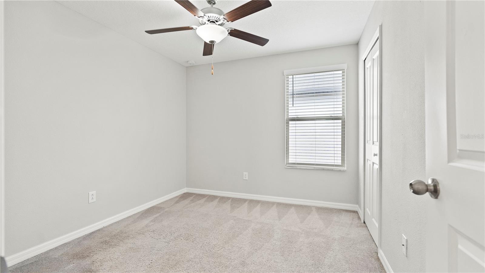 Image 32 of 47 For 7231 Spring Snowflake Avenue
