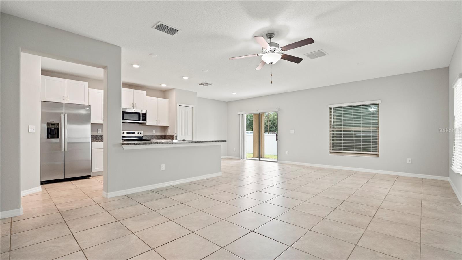 Image 6 of 47 For 7231 Spring Snowflake Avenue
