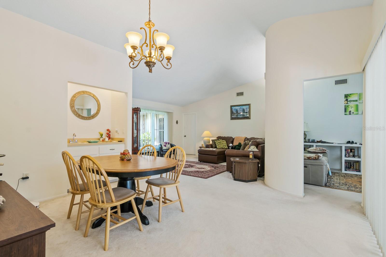 Image 9 of 61 For 3605 Garden Lakes Clenet