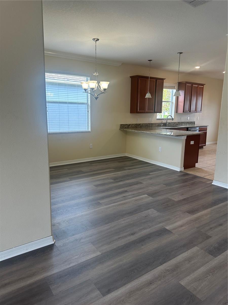 Image 10 of 45 For 912 Meadow Glade Drive