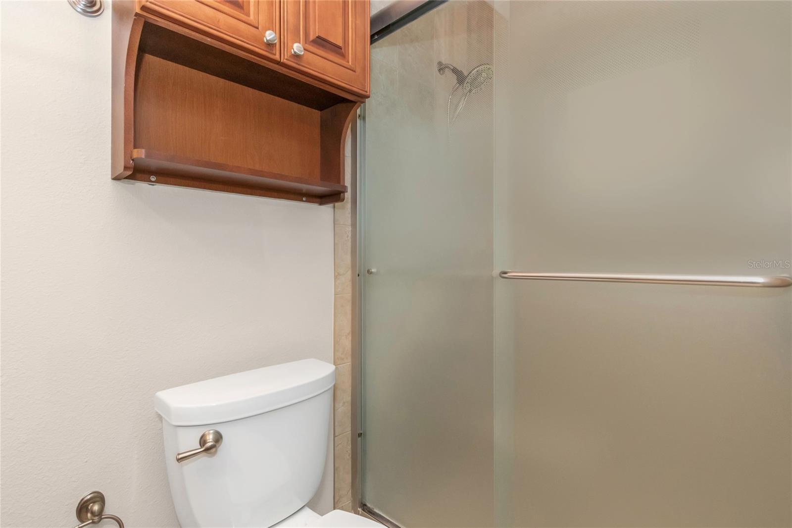 Listing photo id 42 for 5312 Russell Street