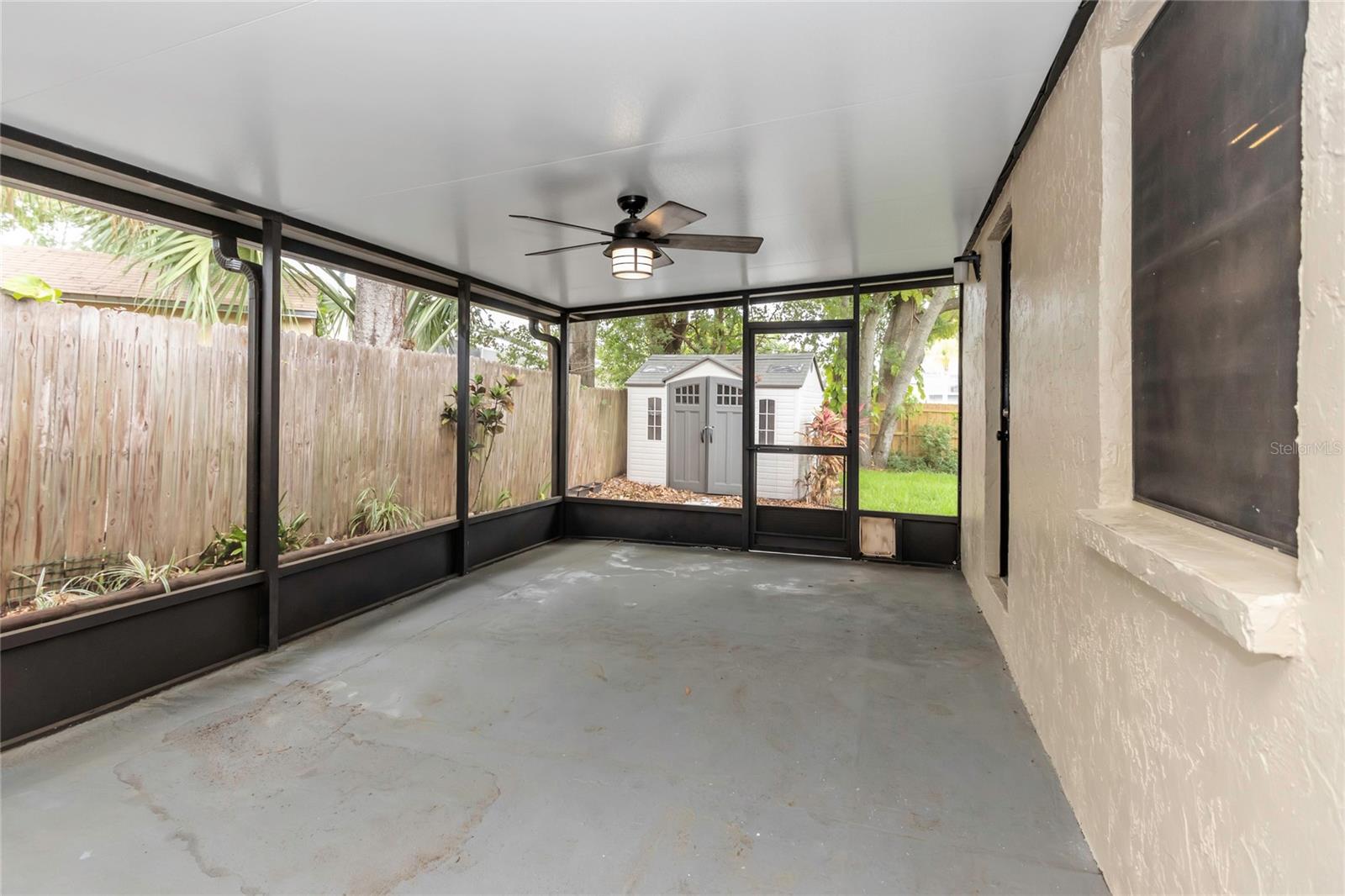 Listing photo id 45 for 5312 Russell Street