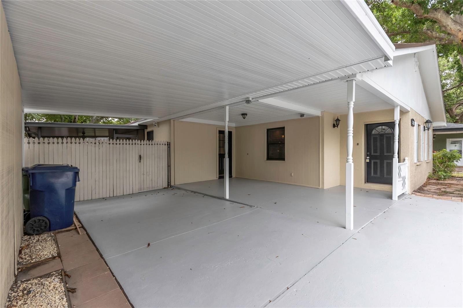 Listing photo id 56 for 5312 Russell Street