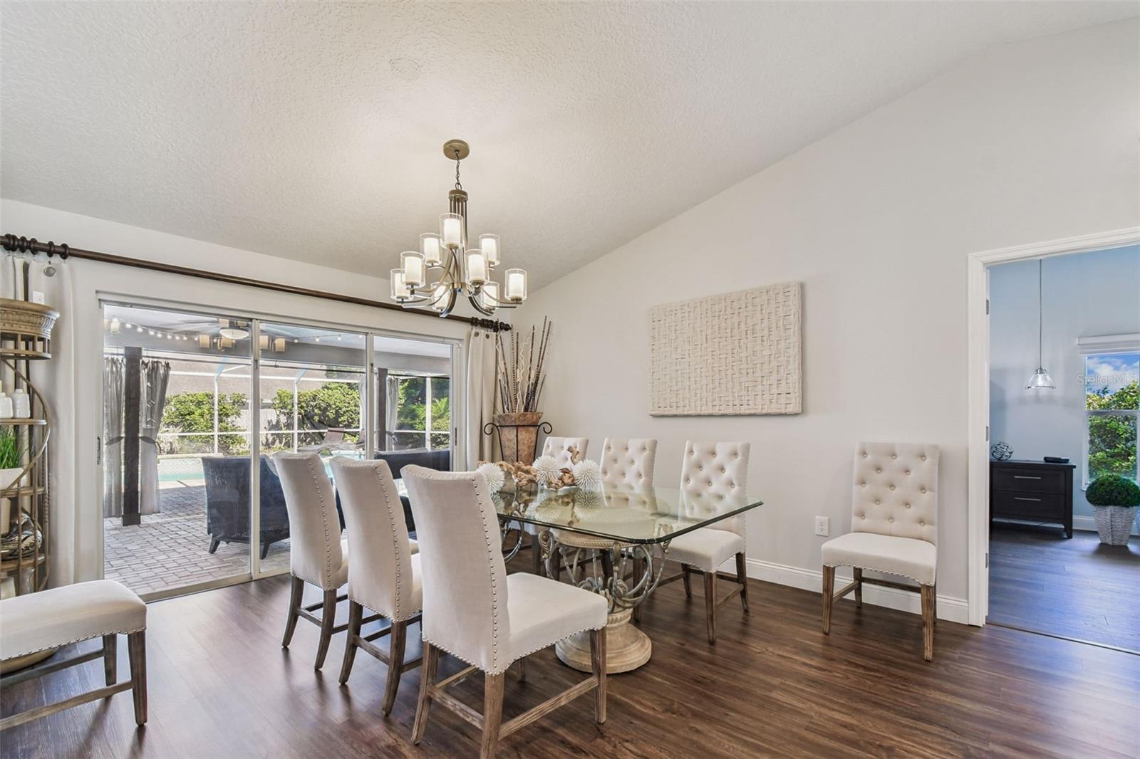 Image 11 of 71 For 2724 Challenger Drive