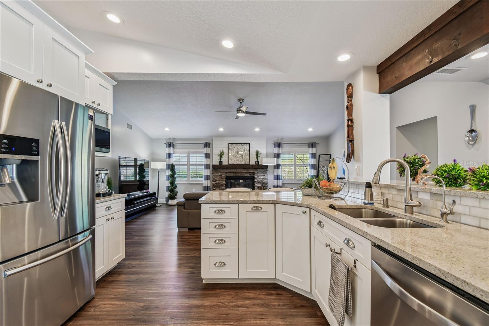 Image 15 of 71 For 2724 Challenger Drive