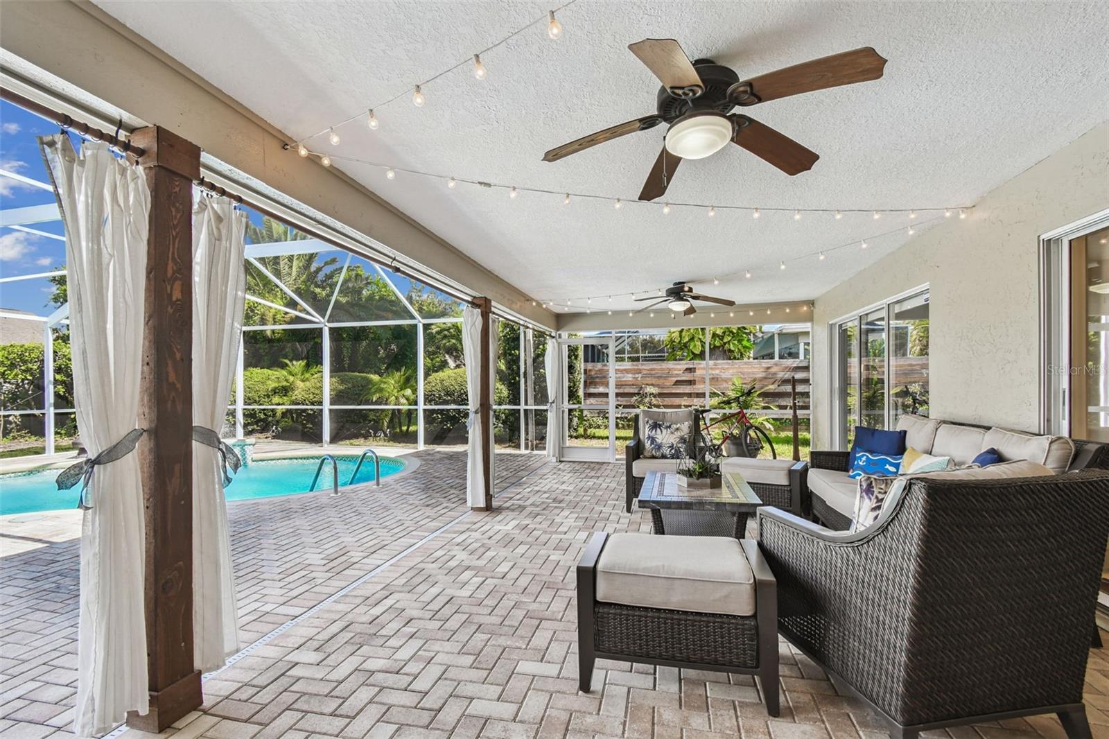 Image 21 of 71 For 2724 Challenger Drive