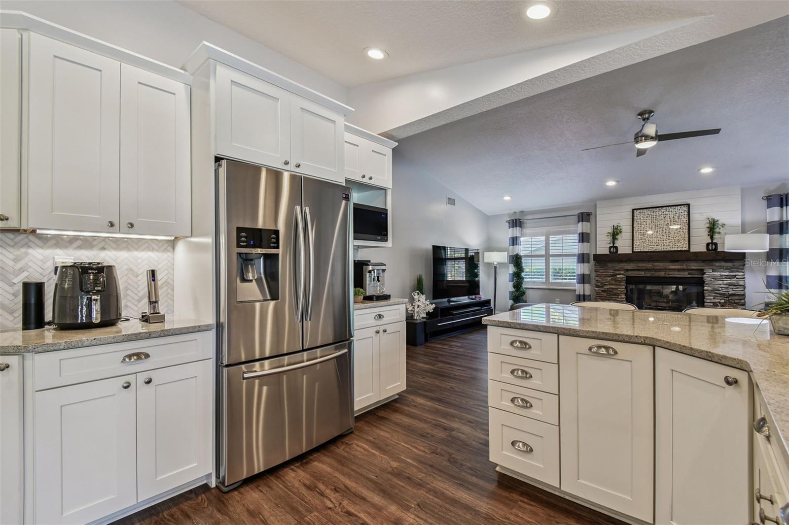 Image 22 of 71 For 2724 Challenger Drive