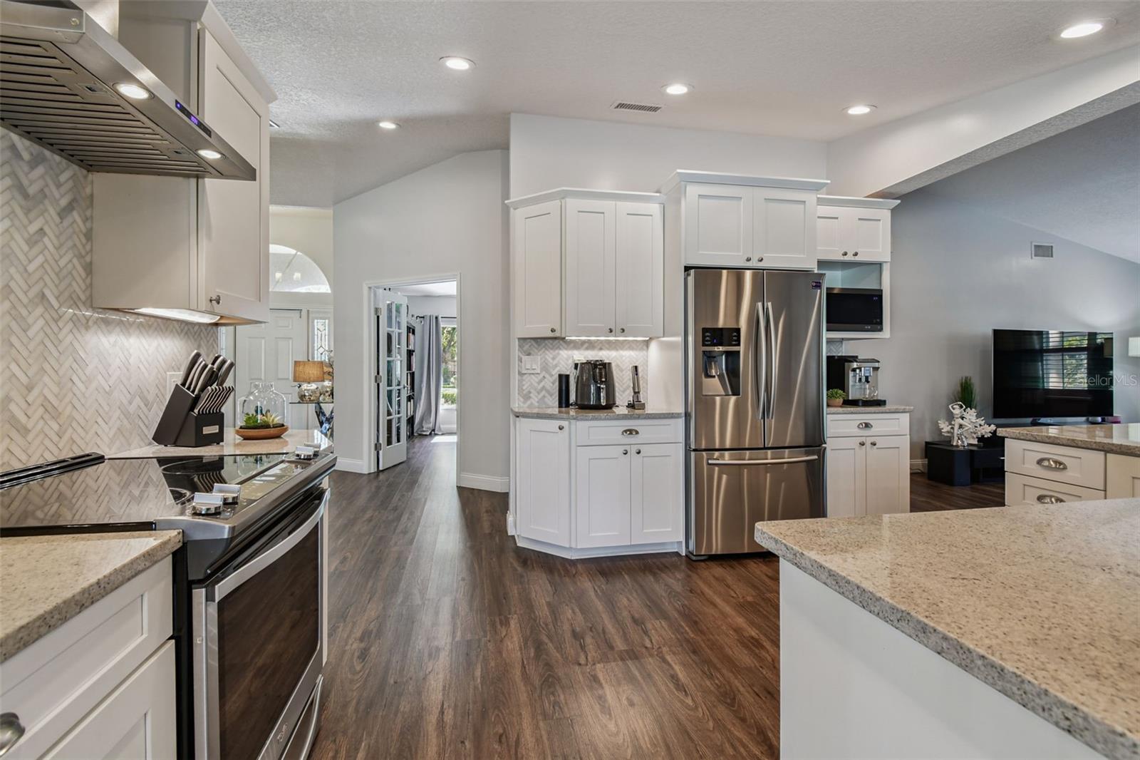 Image 23 of 71 For 2724 Challenger Drive