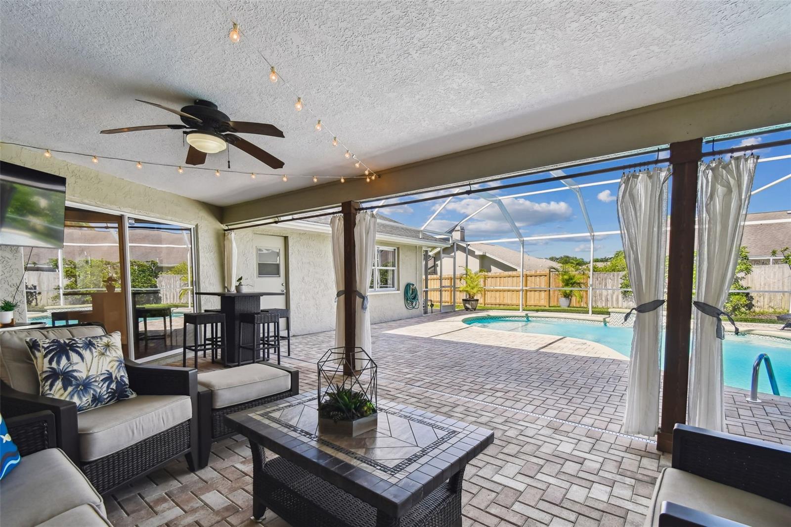 Image 5 of 71 For 2724 Challenger Drive