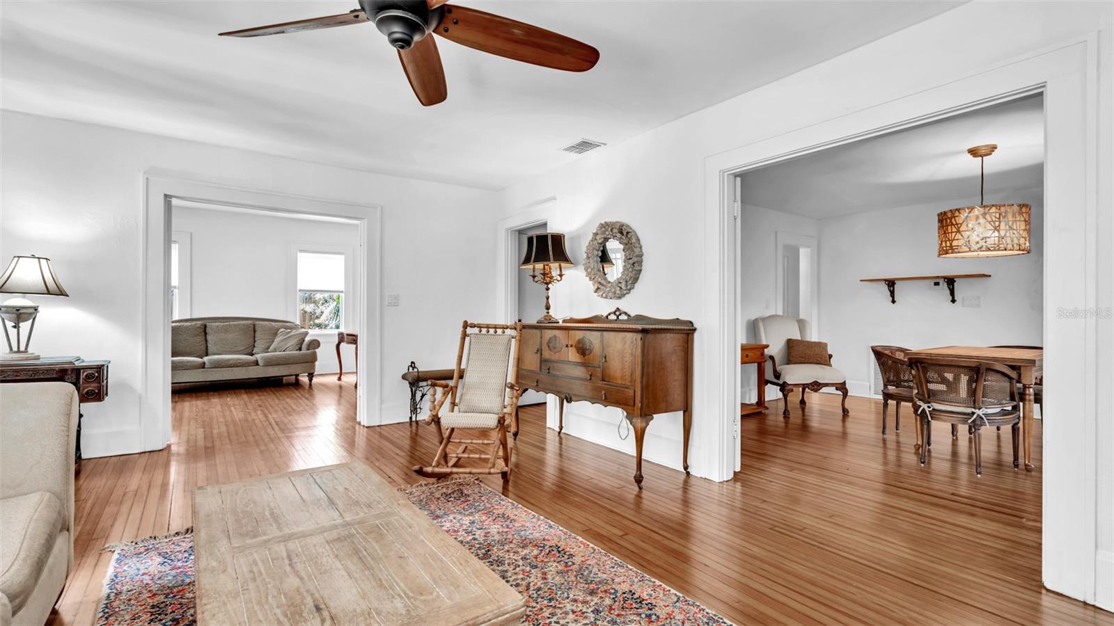 Image 6 of 37 For 325 16th Avenue Ne