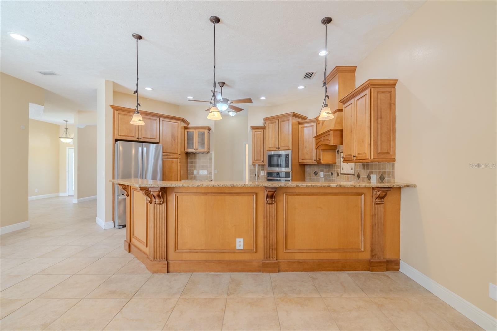 Image 18 of 60 For 4401 Blantyre Place