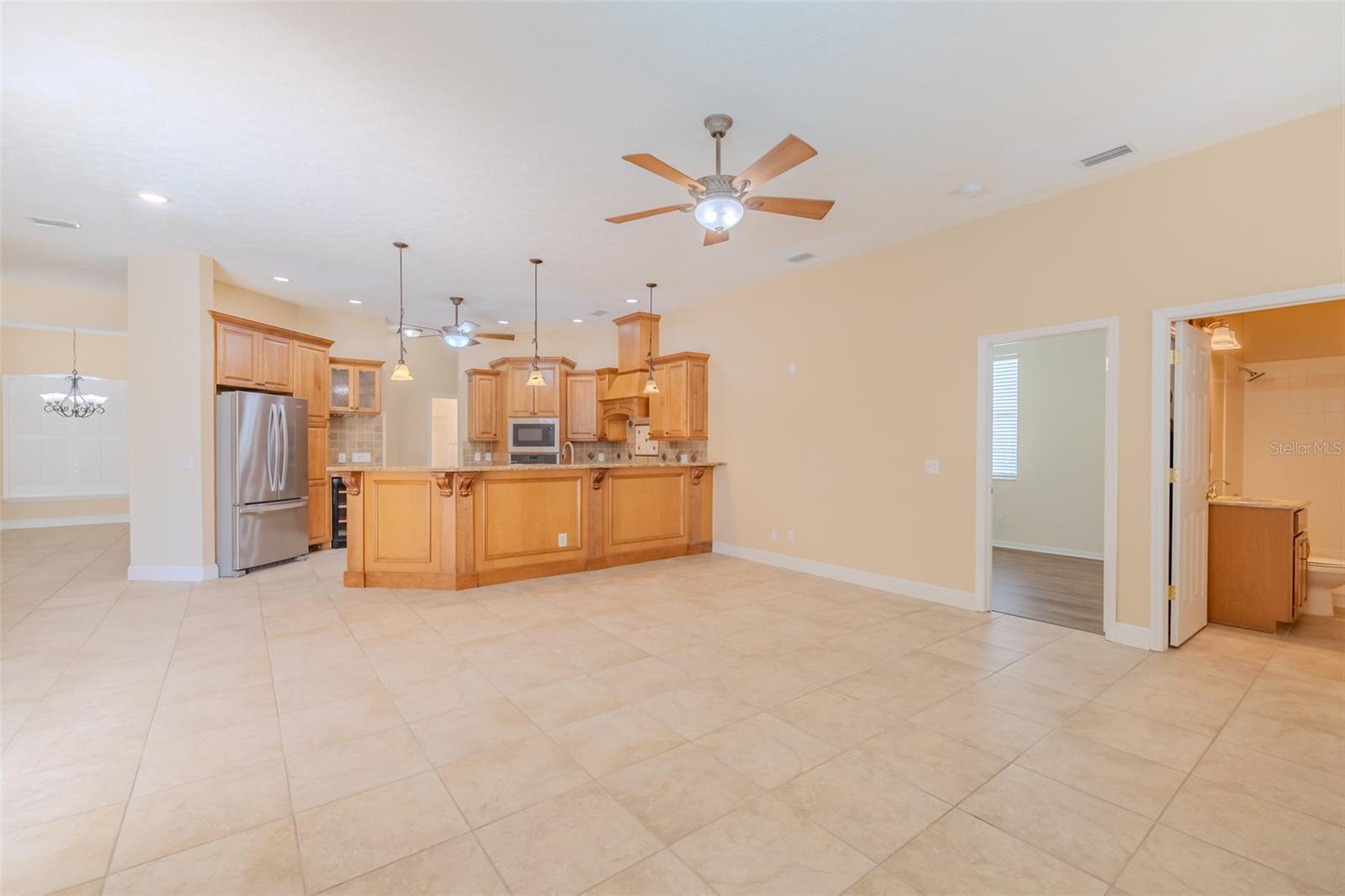 Image 19 of 60 For 4401 Blantyre Place