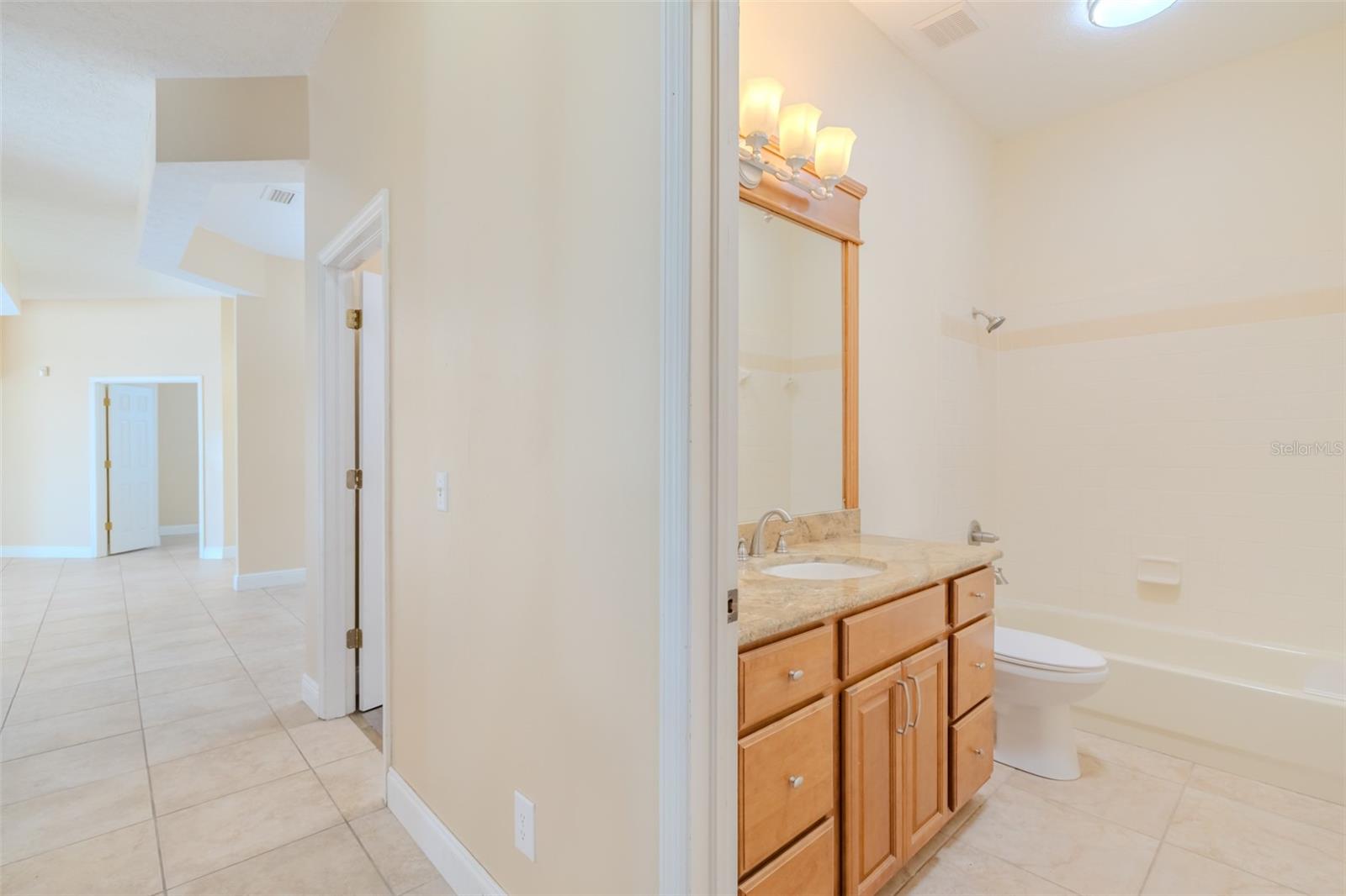 Image 25 of 60 For 4401 Blantyre Place